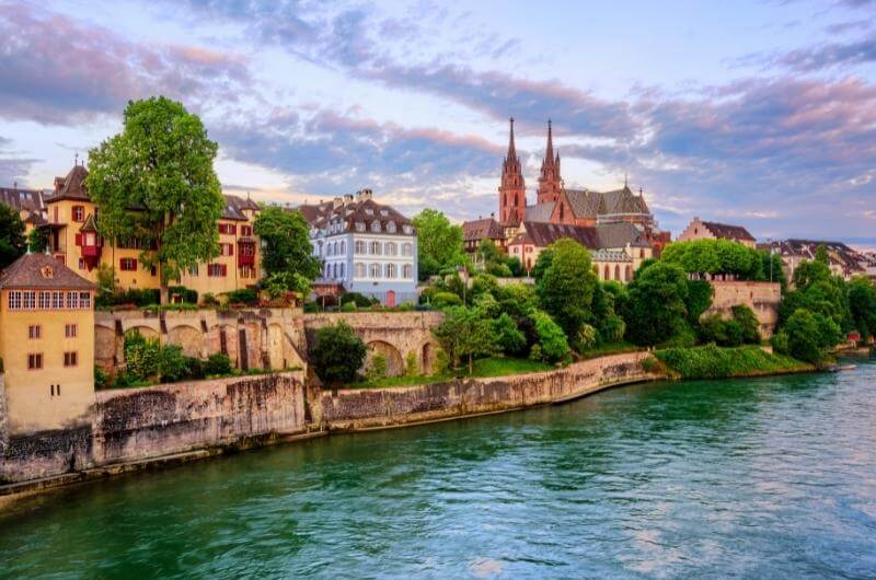 Basilea a orillas del Rin