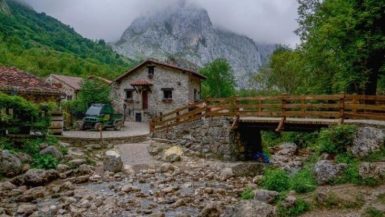 Bulnes, uno de los pueblos más bonitos de los Picos de Europa