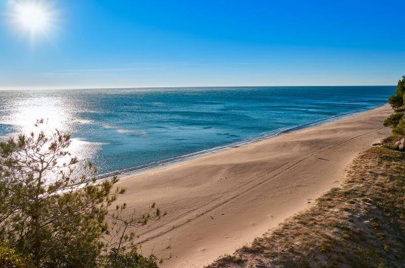Miami Platja, una de las mejores playas que ver en Tarragona