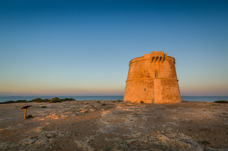 Antigua Torre en Formentera