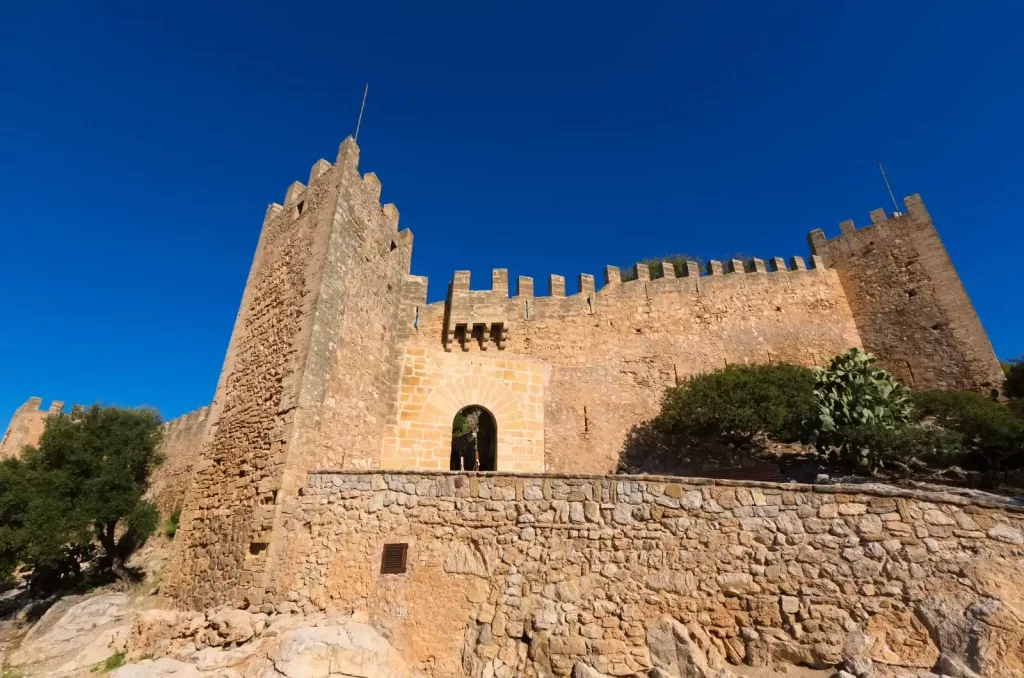 Castillo de Capdepera - Mallorca - Ilusión Viajera