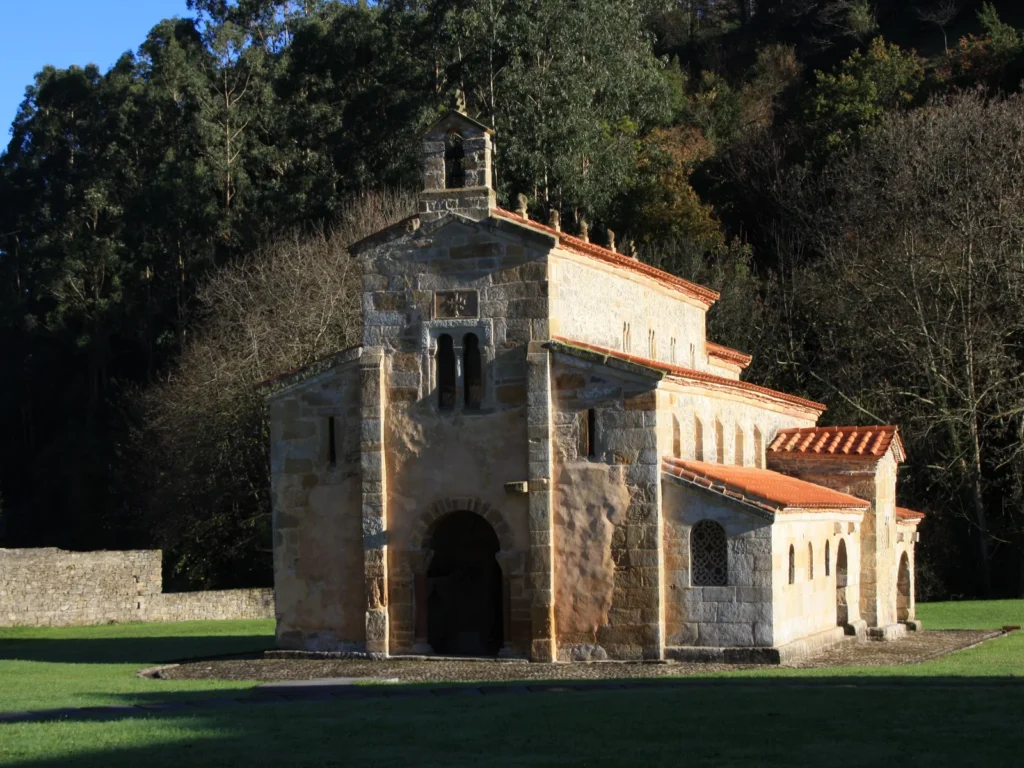 San Salvador de Valdediós, «el Conventín», en Villaviciosa